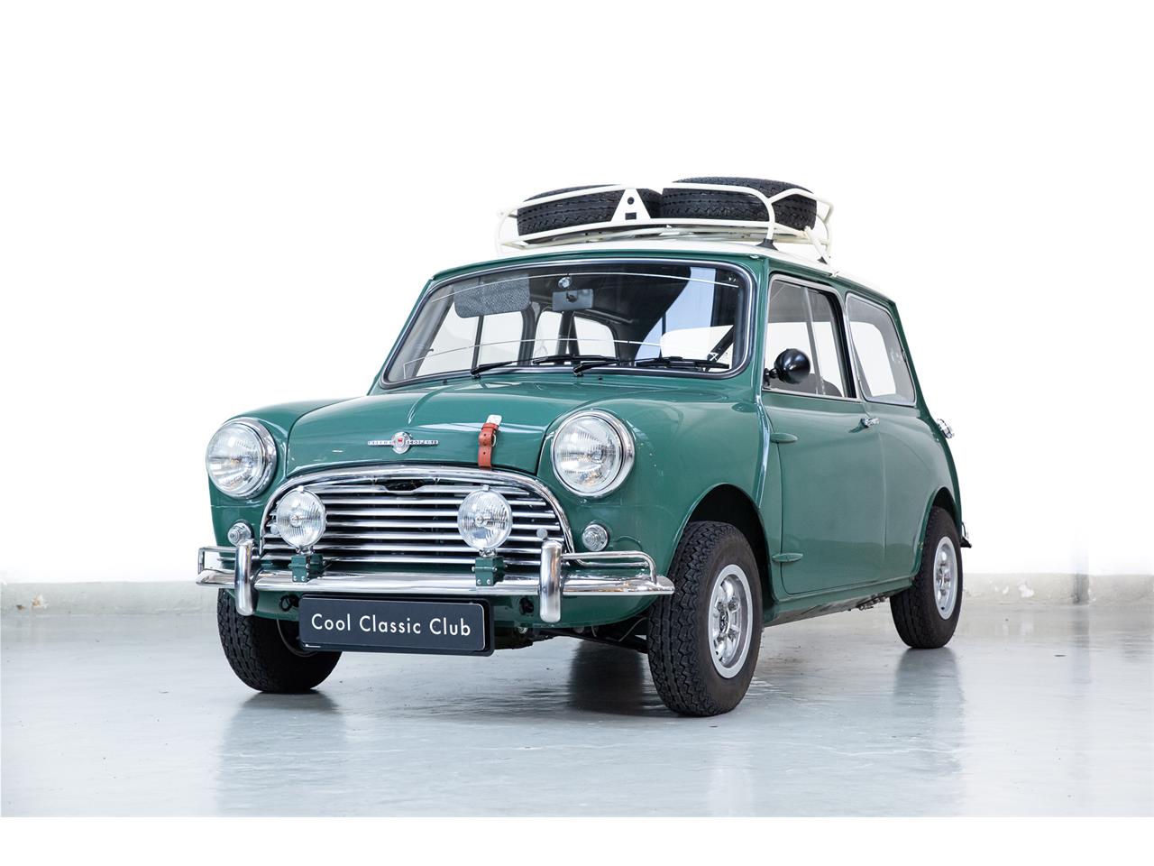46666091-1964-mini-cooper-std.jpg